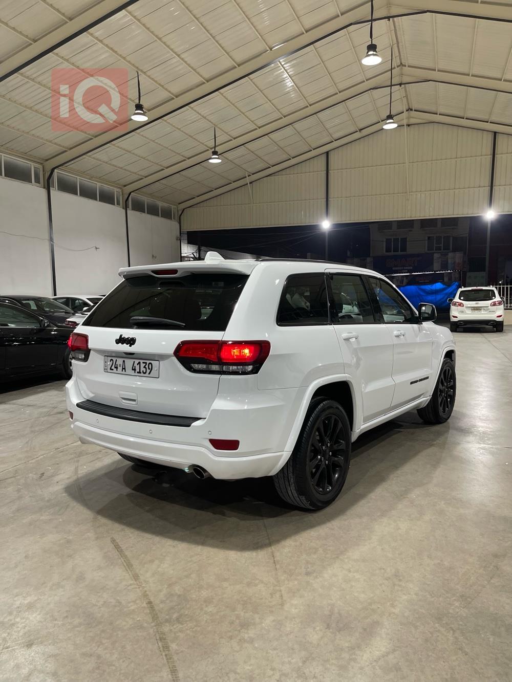 جيب جراند شيروكي